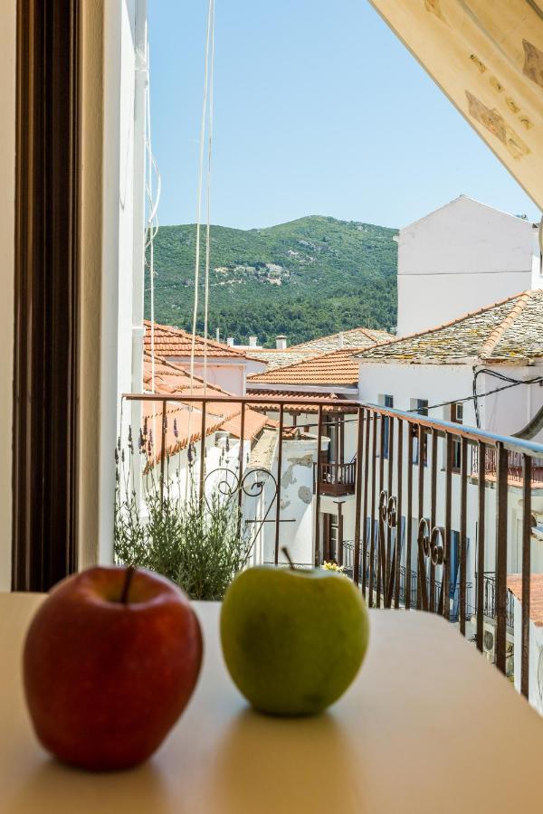 Cath'S Guesthouse Skopelos Exterior foto